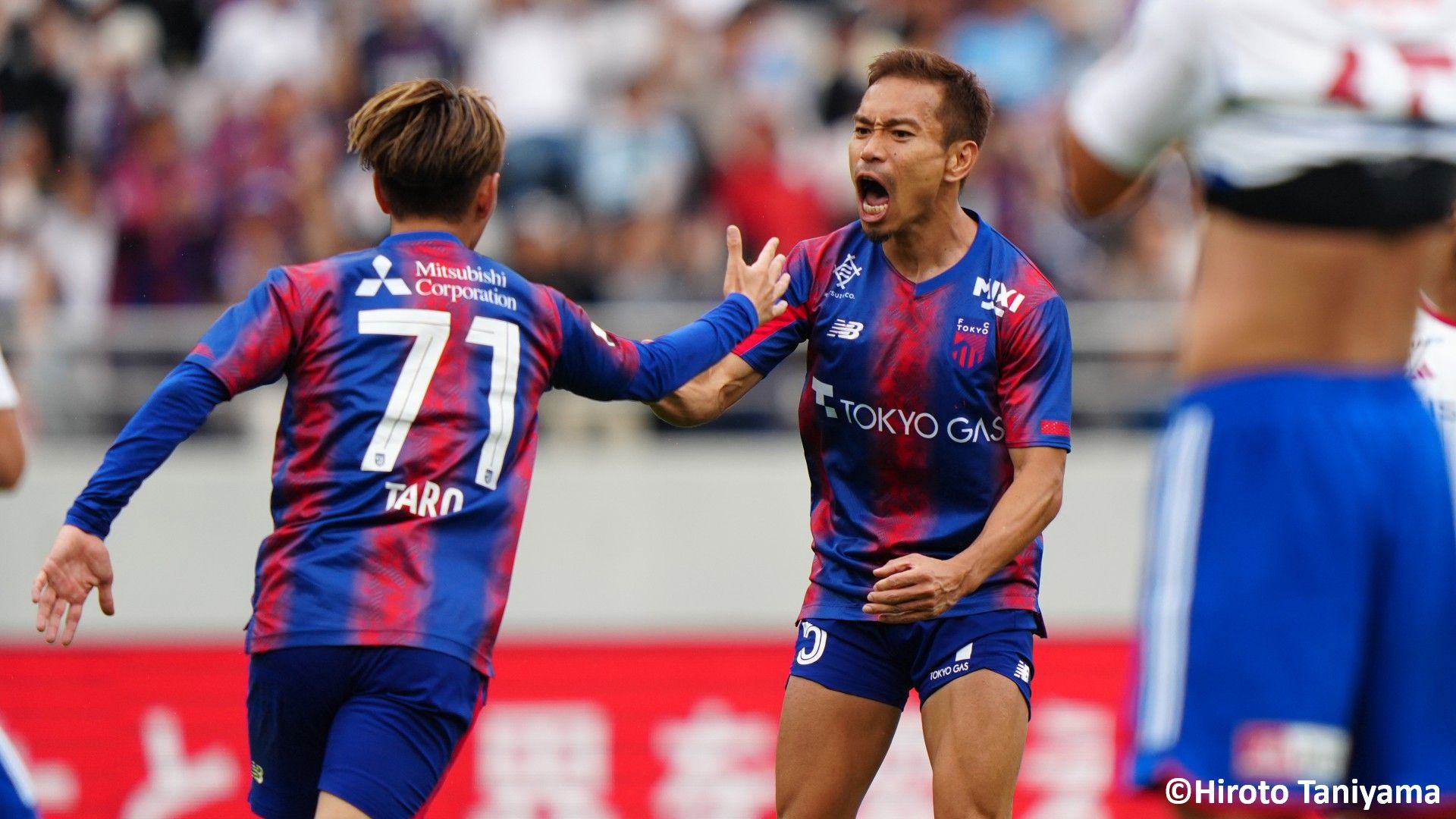 頼れる37歳・長友佑都が豪快な同点弾！FC東京が追いつきドロー